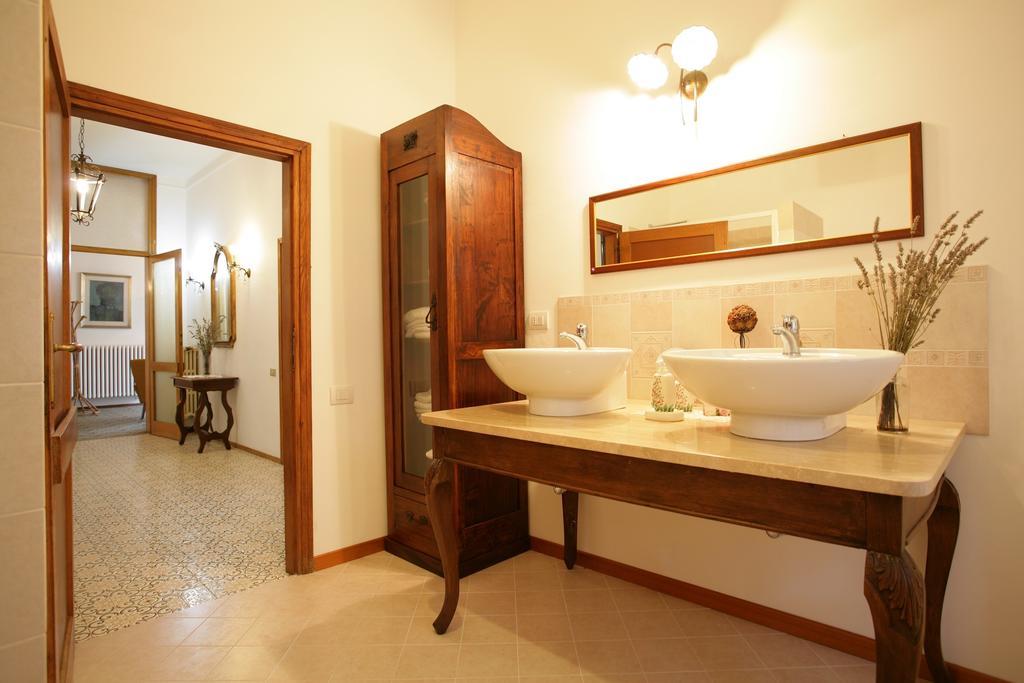 Villa Poliziana San Benedetto Montepulciano Stazione Zimmer foto